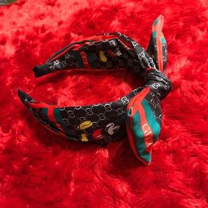Beautiful stylish Mickey Mouse/GG headband w/ bow in Black. One size